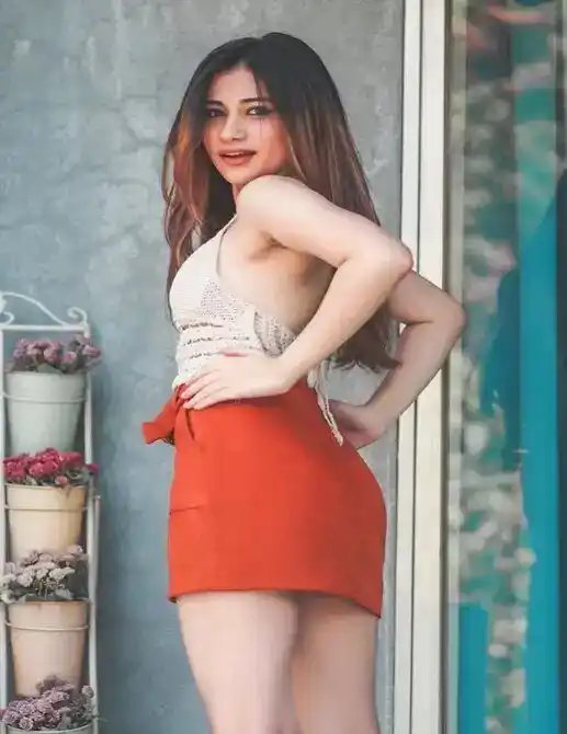 Shanaya escort services in udaipur top class call girls service in udaipur